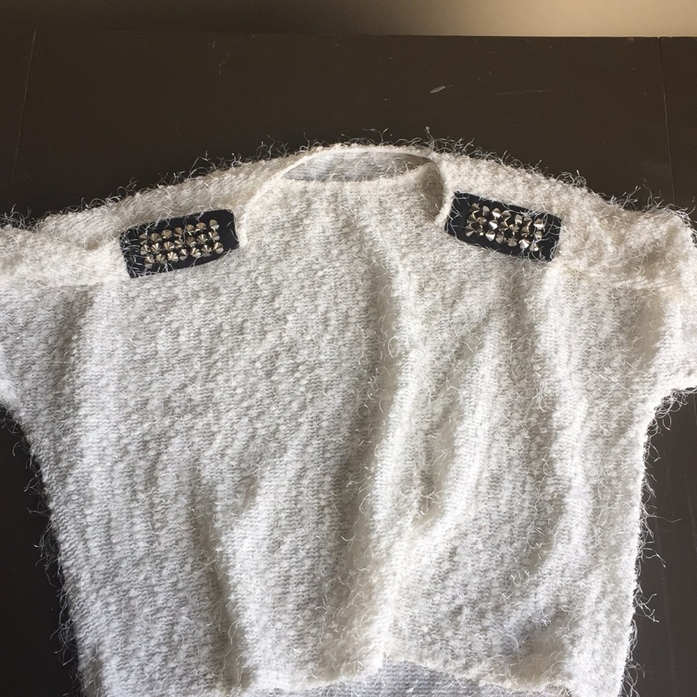 Fuzzy baggy white shirt